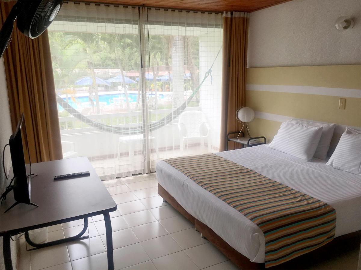 Hotel Hacienda El Diamante Villeta Kültér fotó