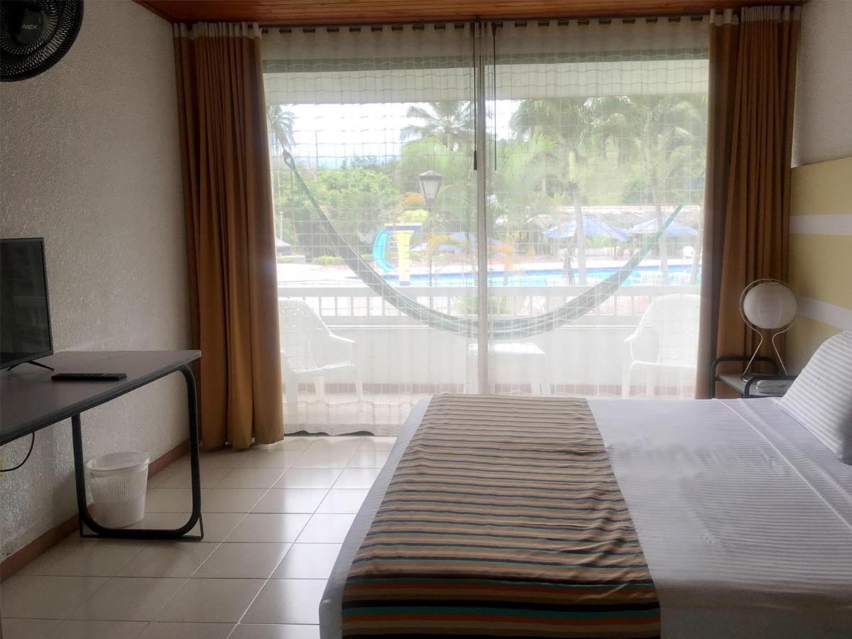 Hotel Hacienda El Diamante Villeta Kültér fotó