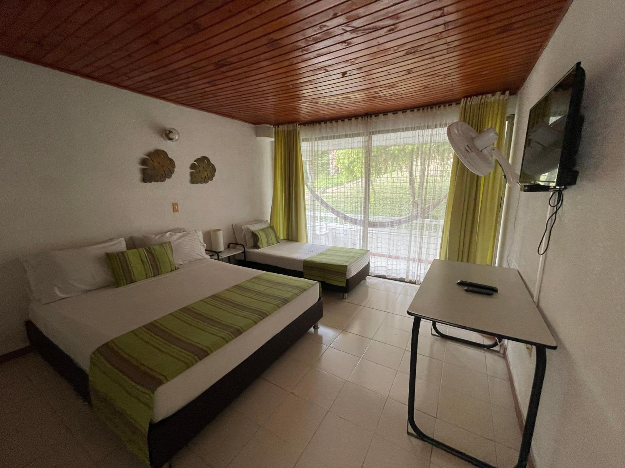 Hotel Hacienda El Diamante Villeta Kültér fotó