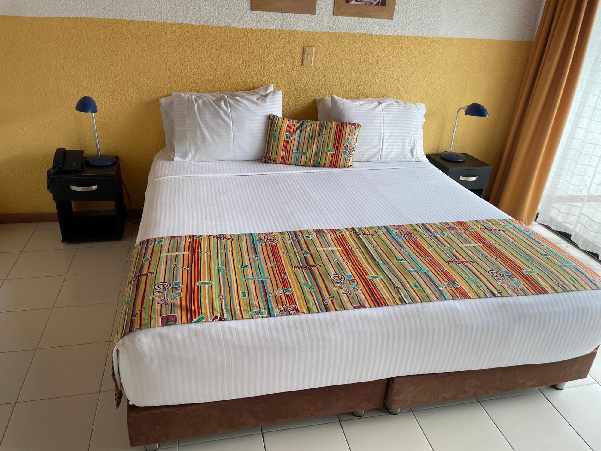 Hotel Hacienda El Diamante Villeta Kültér fotó