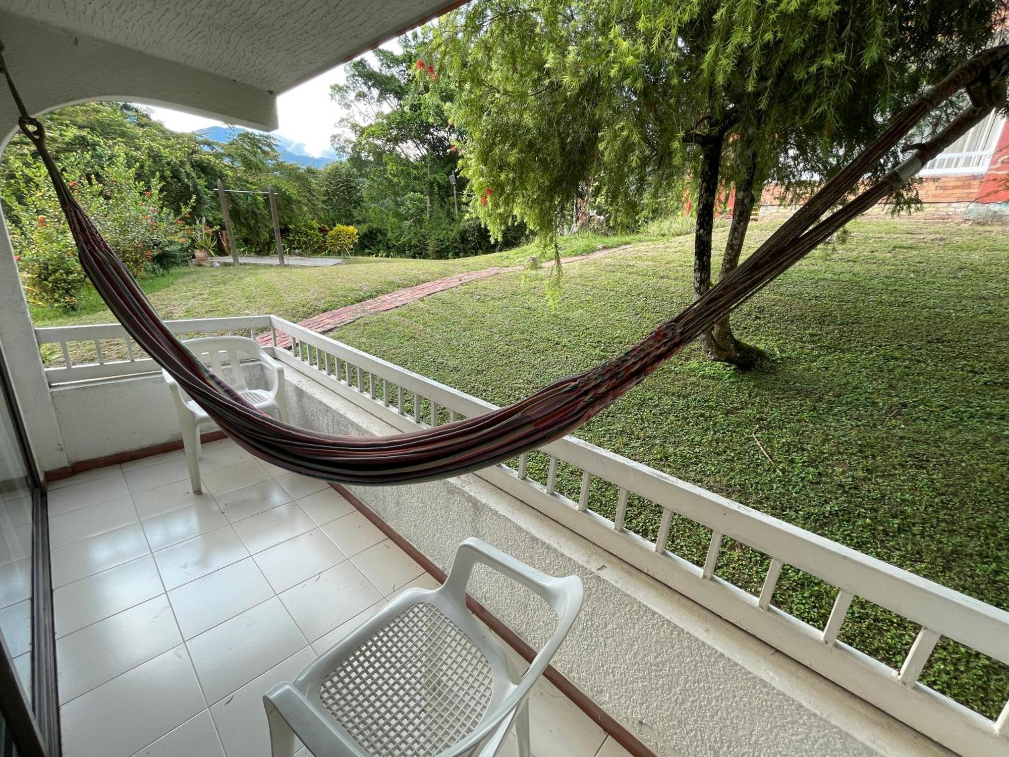 Hotel Hacienda El Diamante Villeta Kültér fotó