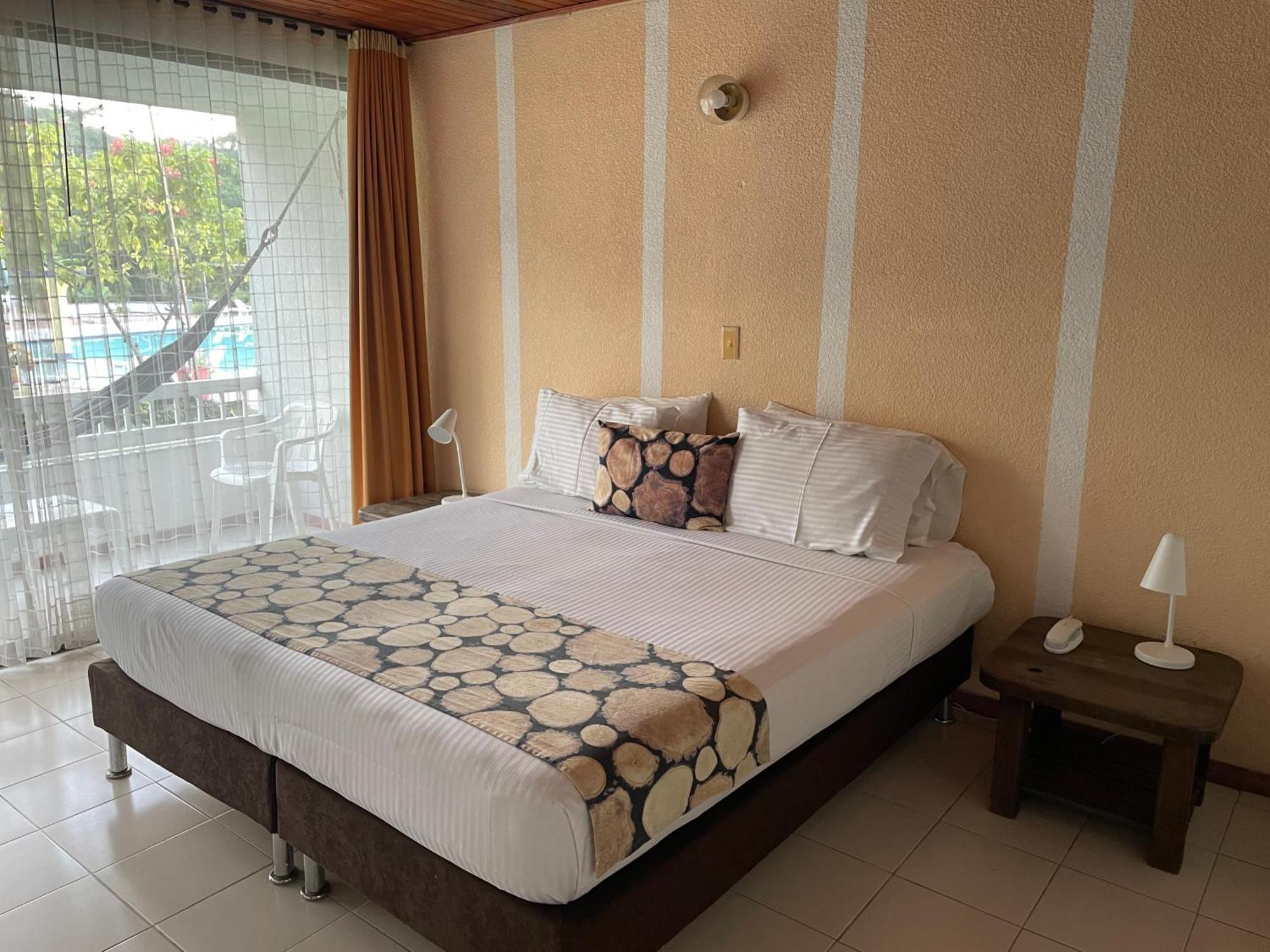 Hotel Hacienda El Diamante Villeta Kültér fotó