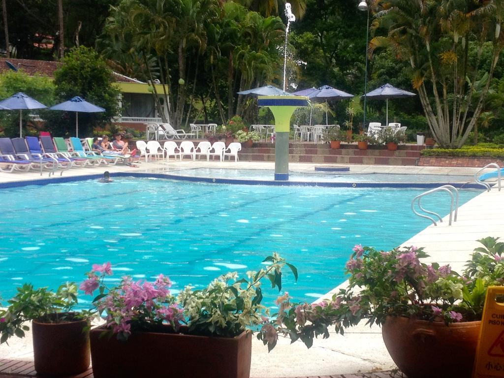 Hotel Hacienda El Diamante Villeta Kültér fotó