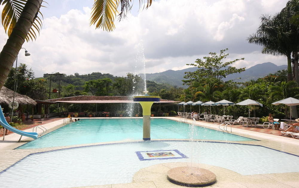 Hotel Hacienda El Diamante Villeta Kültér fotó