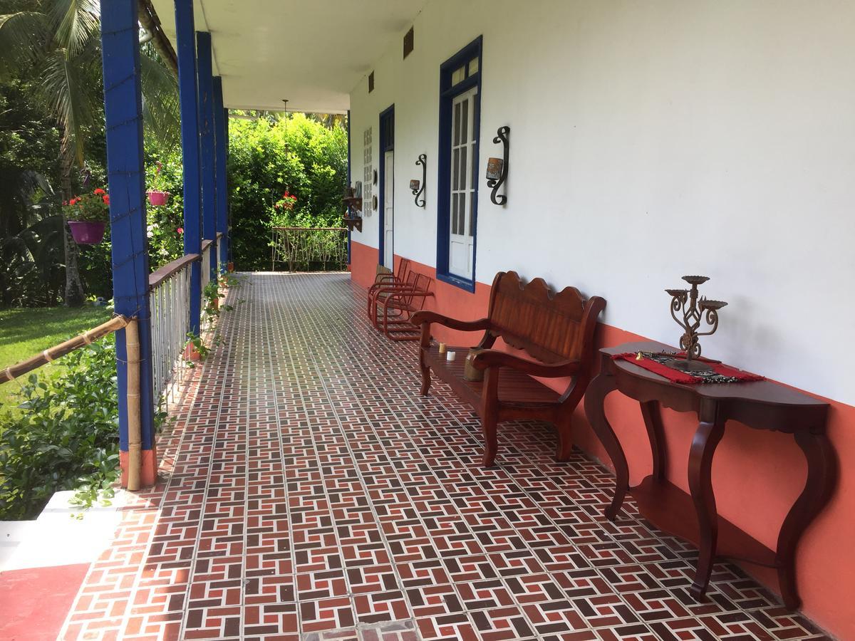 Hotel Hacienda El Diamante Villeta Kültér fotó