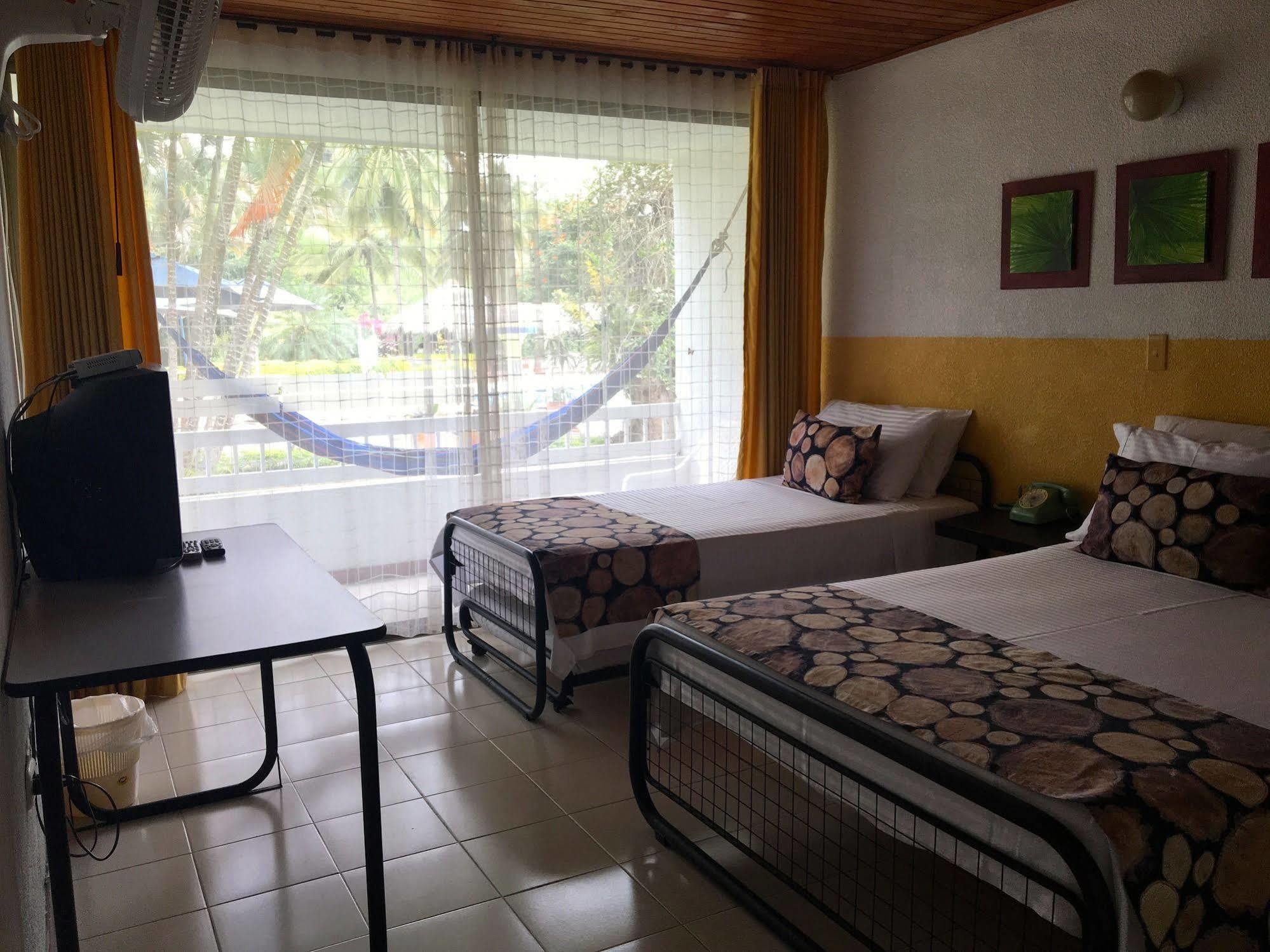 Hotel Hacienda El Diamante Villeta Kültér fotó