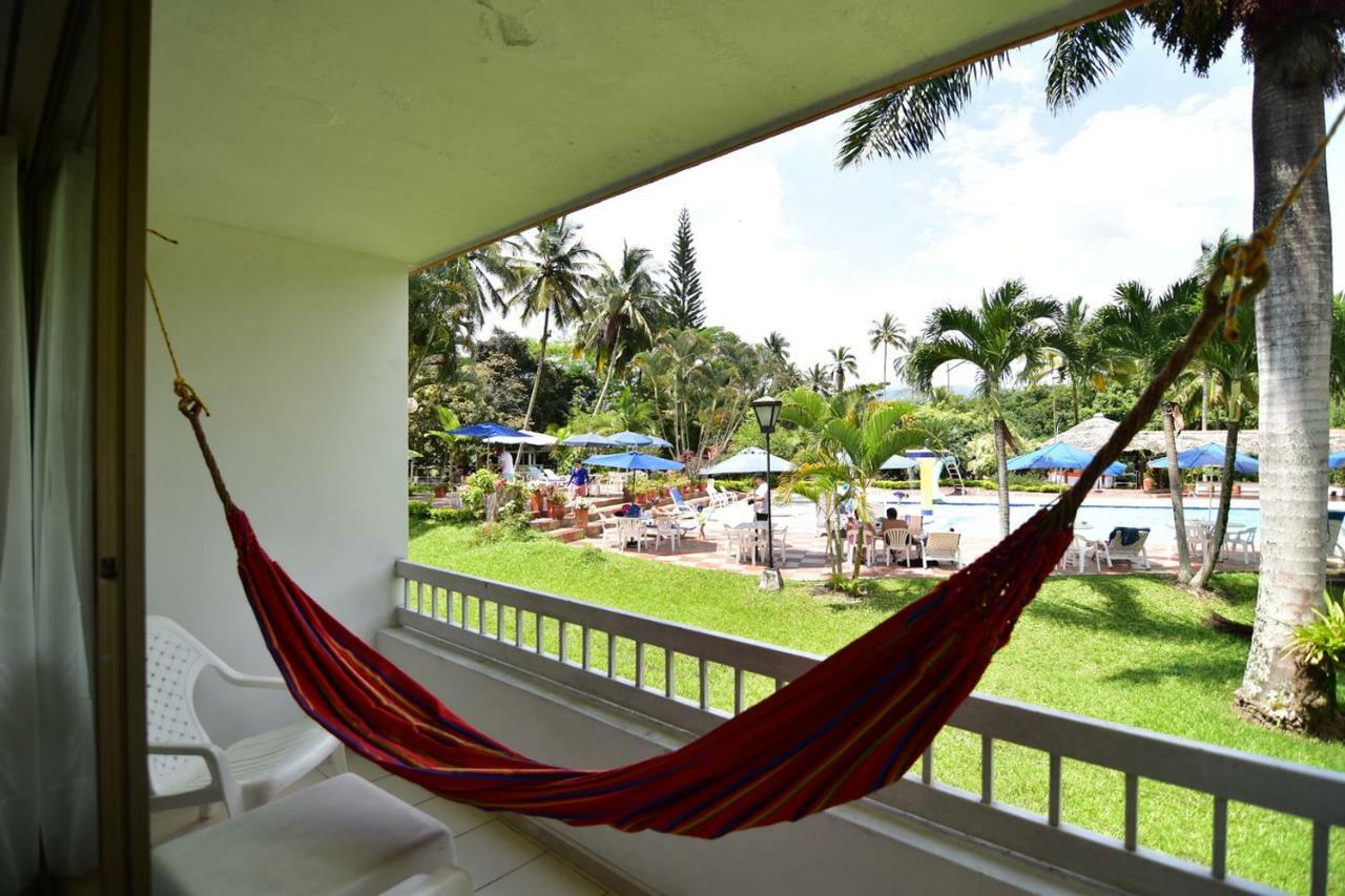 Hotel Hacienda El Diamante Villeta Kültér fotó
